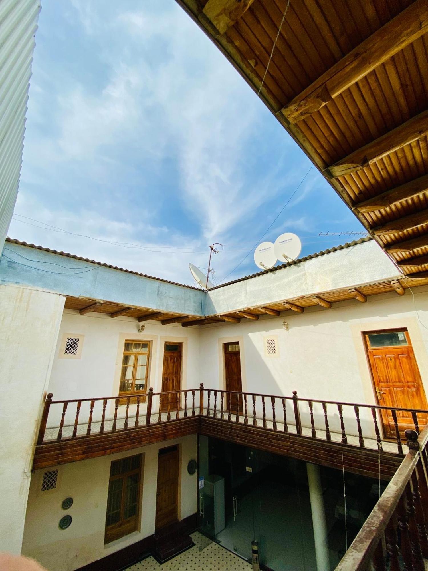 Antique Hotel In Old Town Bukhara Exterior foto