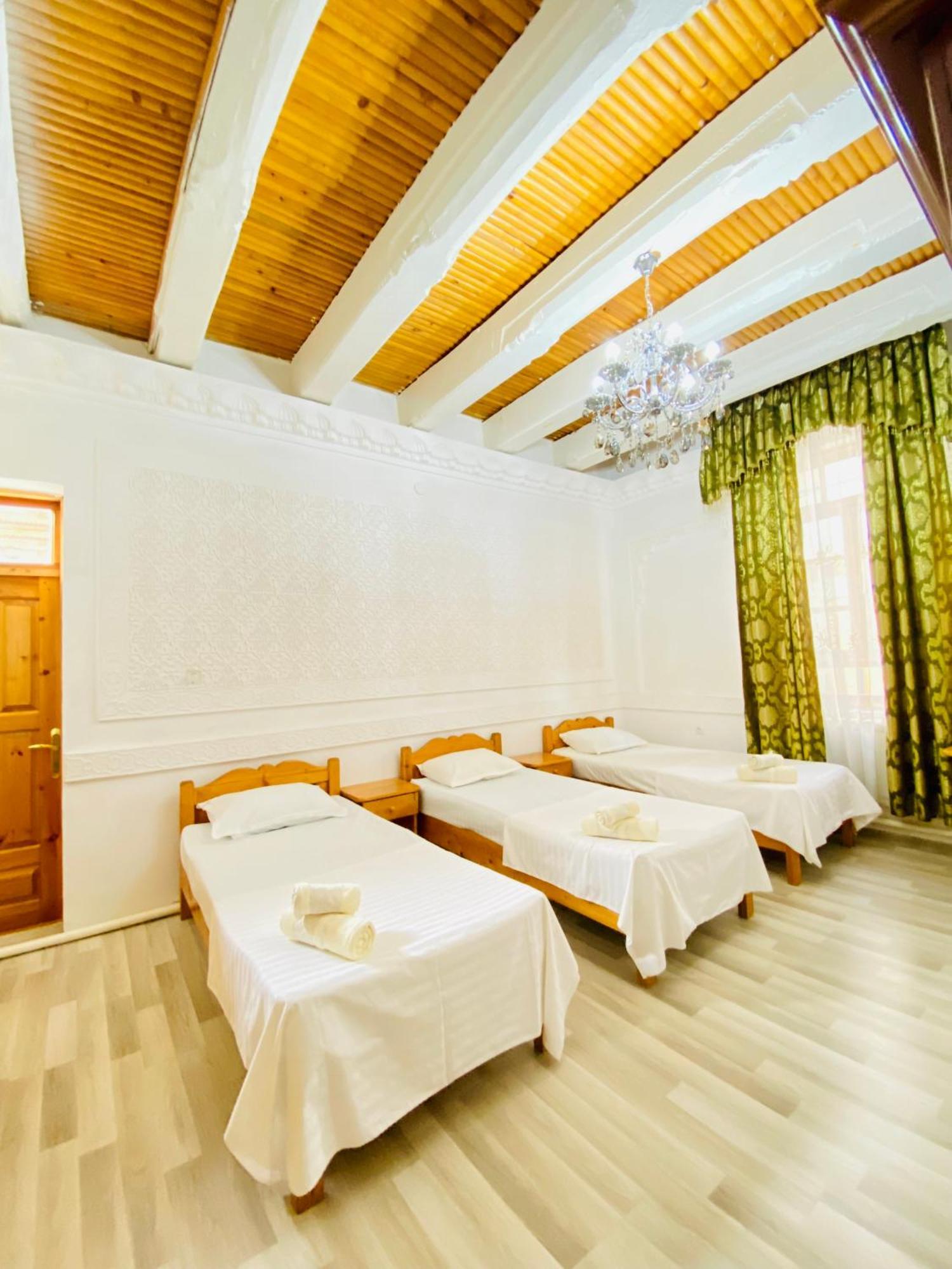 Antique Hotel In Old Town Bukhara Exterior foto